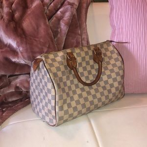 AUTHENTIC Louis Vuitton bag 200$